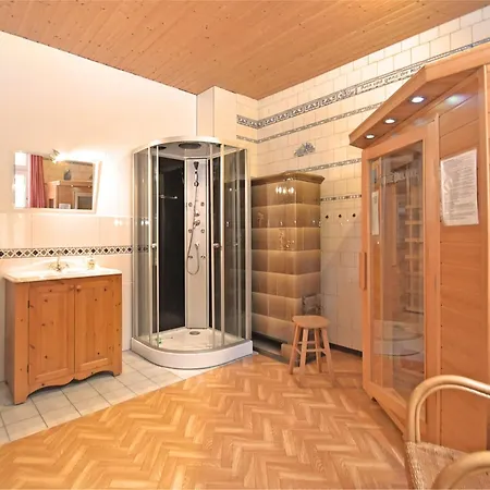 度假居 Gruppenhaus Mit German Heimkino, 18 Personen