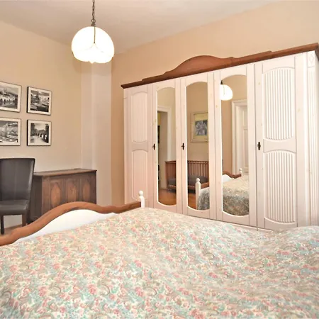 Gruppenhaus Mit German Heimkino, 18 Personen 度假居 *