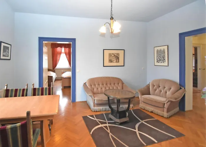 Gruppenhaus Mit German Heimkino, 18 Personen *