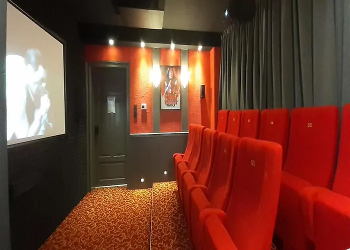 Gruppenhaus Mit German Heimkino, 18 Personen * Treuen