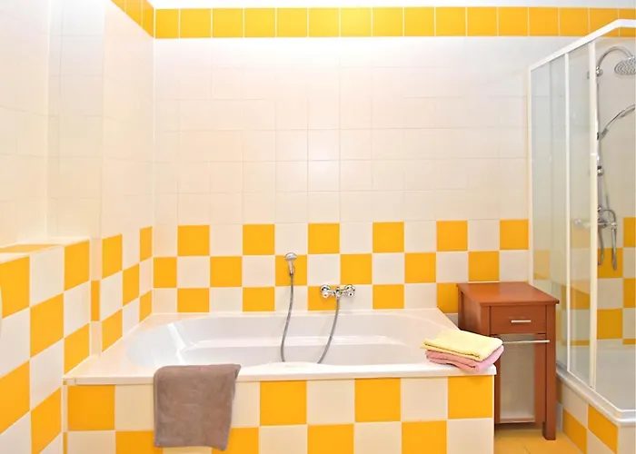 Holiday home Gruppenhaus Mit German Heimkino, 18 Personen