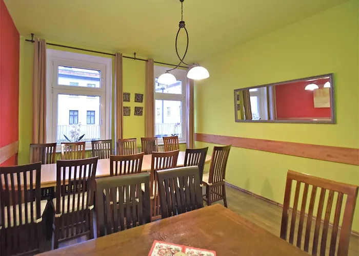 Gruppenhaus Mit German Heimkino, 18 Personen Feriehus Treuen