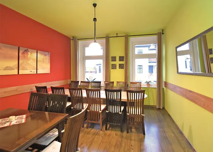 Gruppenhaus Mit German Heimkino, 18 Personen