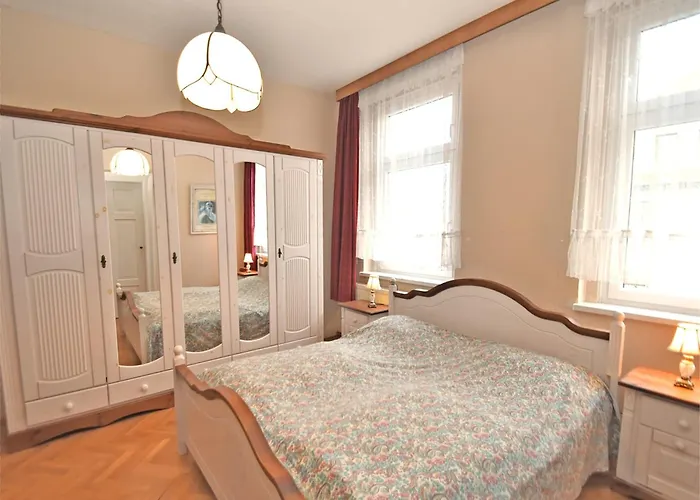 Gruppenhaus Mit German Heimkino, 18 Personen Feriehus Treuen